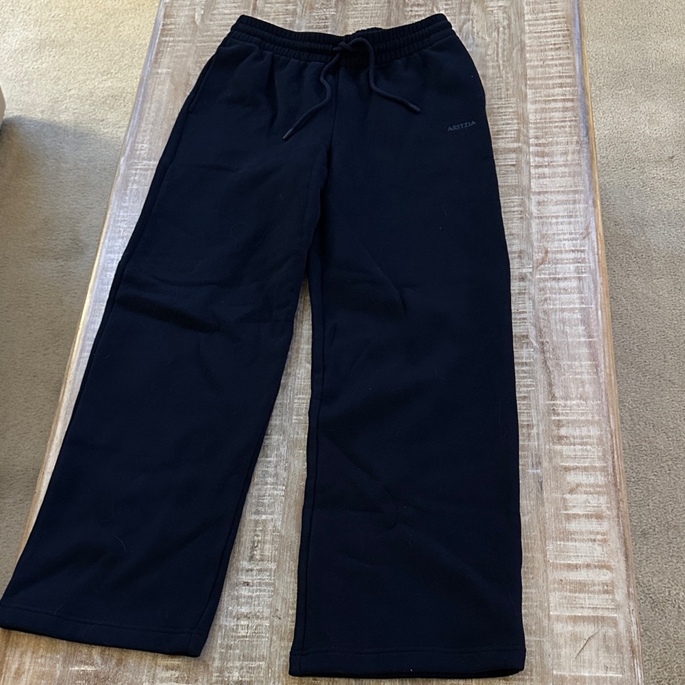 Aritzia Cozy Sweatfleece Wideleg pant